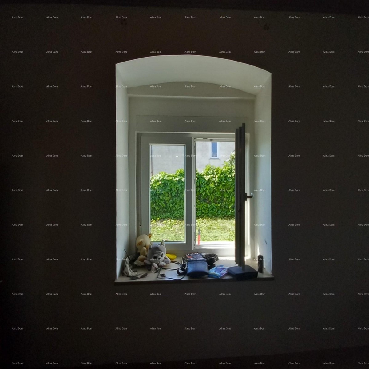 Pula! Prizemnica z velikim vrtom in teraso. 7