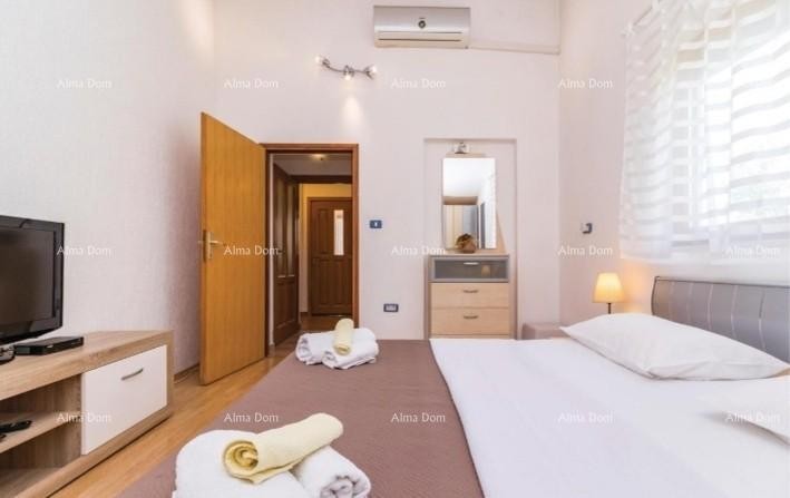 Приземный дом с бассейном в спокойном месте, Пула 16