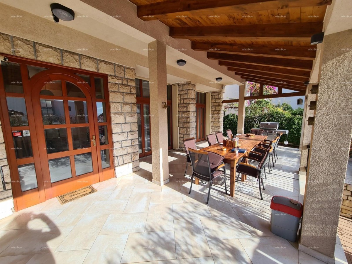 Пула. Зеленикa! Самостоятельный дом! 50 метров до пляжа! Вид на море! 46