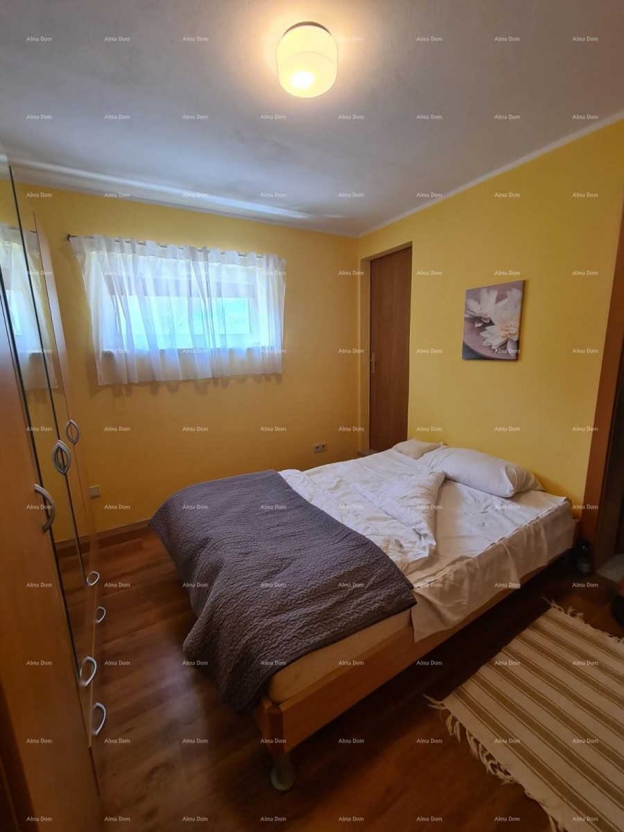 Kuća s bazenom i velikom okućnicom!  Blizina mjesta Marčane. 10