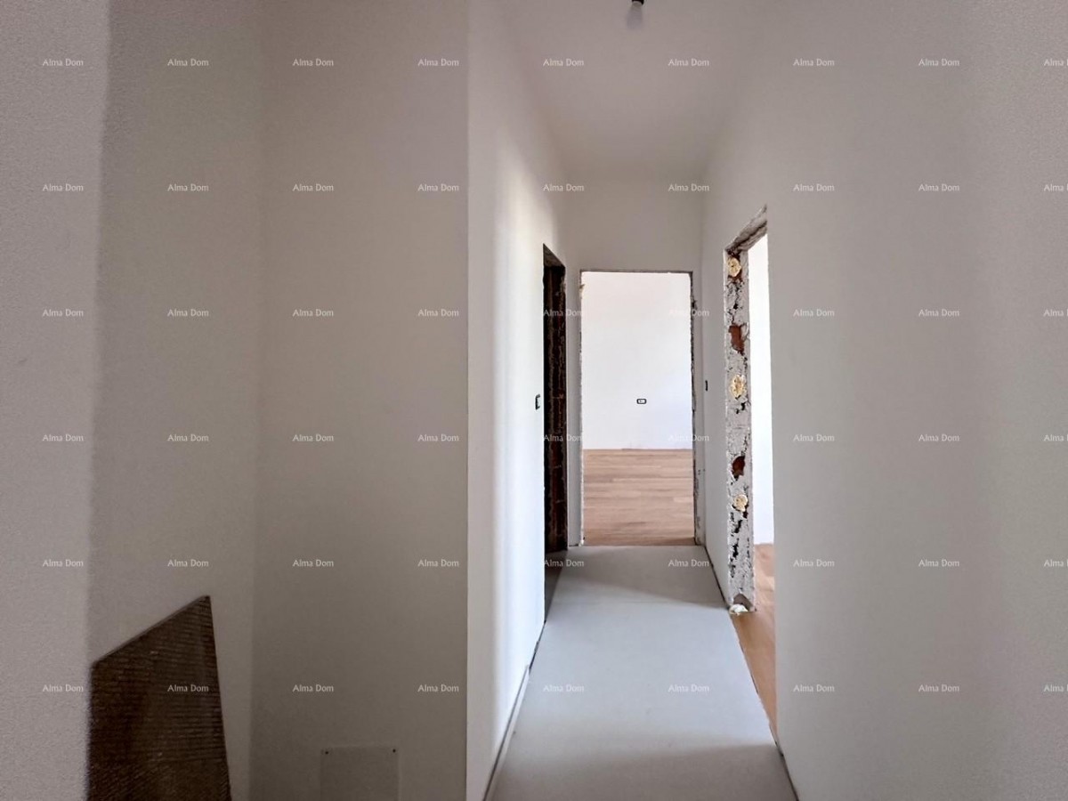 Čudovito trisobno stanovanje, Labin. 20