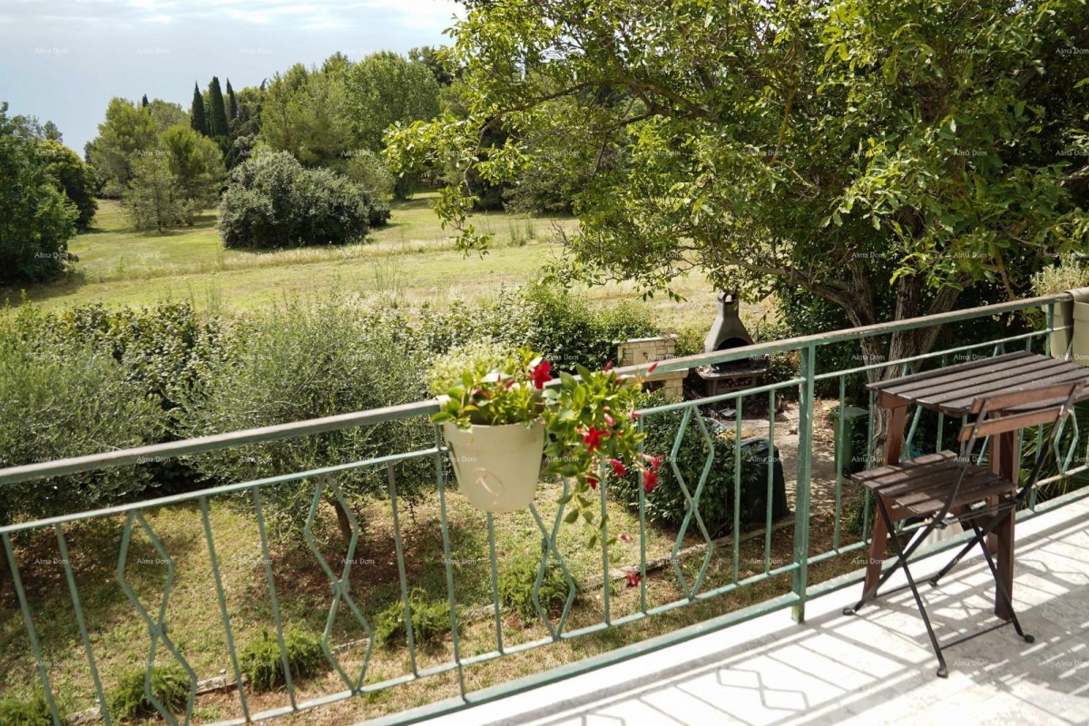 Rovinj. Stanovanje v prvem nadstropju hiše 29