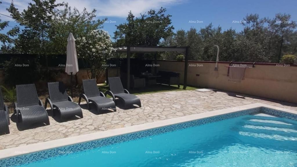 Lijepa kuća u Puli! 9