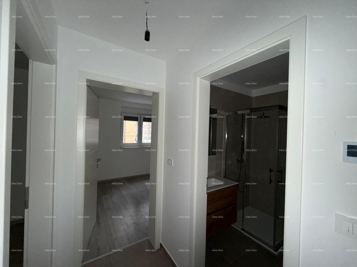 Novogradnja. Blizina gradske tržnice.  Prodaja stanova . Pula, 20