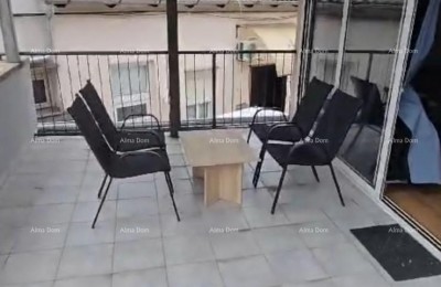 In vendita appartamento 83 m² – Pula, centro
