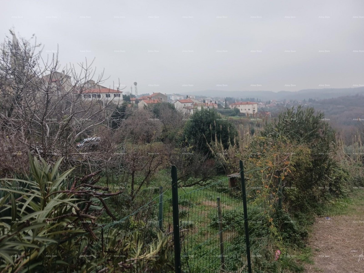 A building land  for sale in the center of Buje! 1