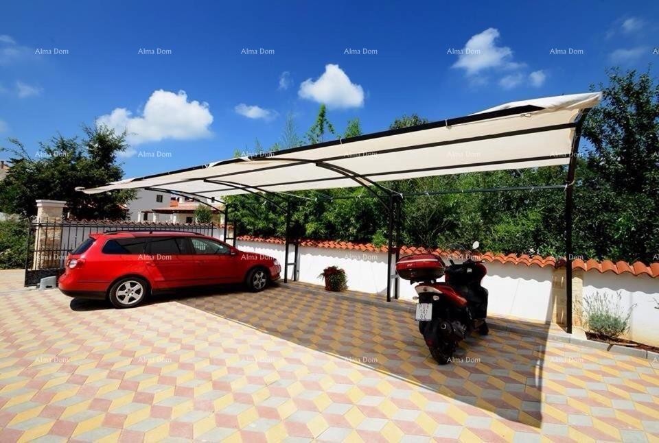 Prodaja - hiša s 4 stanovanji - okolica Višnjana! 1