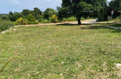 Ližnjan, gradbena parcela površine 523 m²