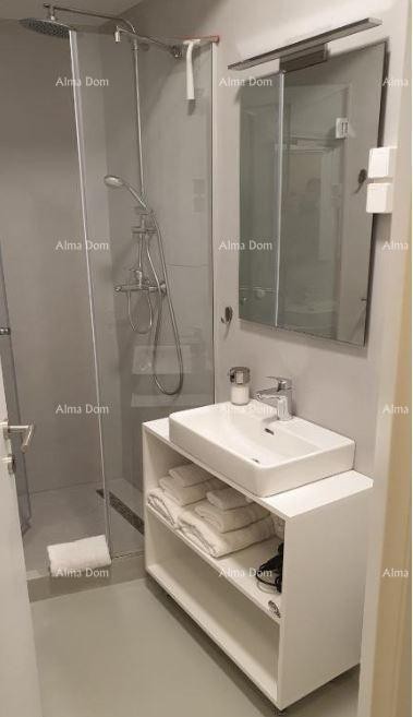 Enostavno prenovljeno stanovanje v centru Rovinja 14