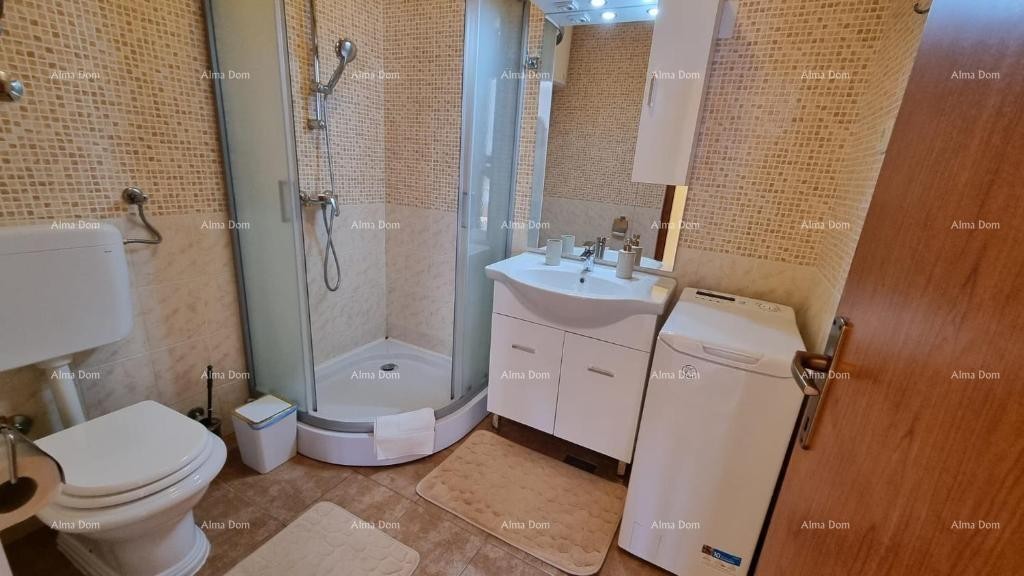 Excellent opportunity! Exclusive sale of an apartment in a prime location with a garden and parking space. Sea view! Pošesi, Medulin!! 15