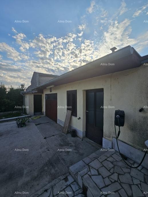 Barban – hiša z ograjenim dvoriščem 4