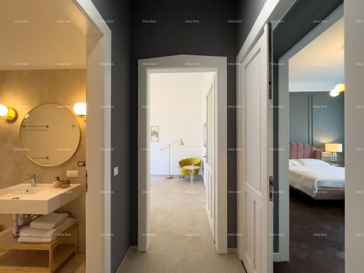 Prodajemo renoviran stan u centru Pule! 6