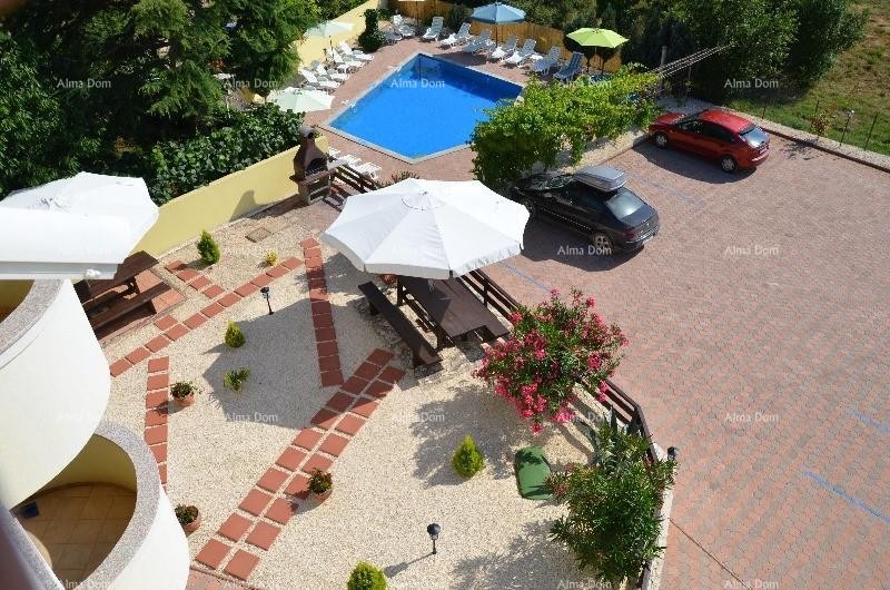 Apartmanski objekt s bazenom na odličnoj lokaciji, s pogledom na more u Medulinu 15
