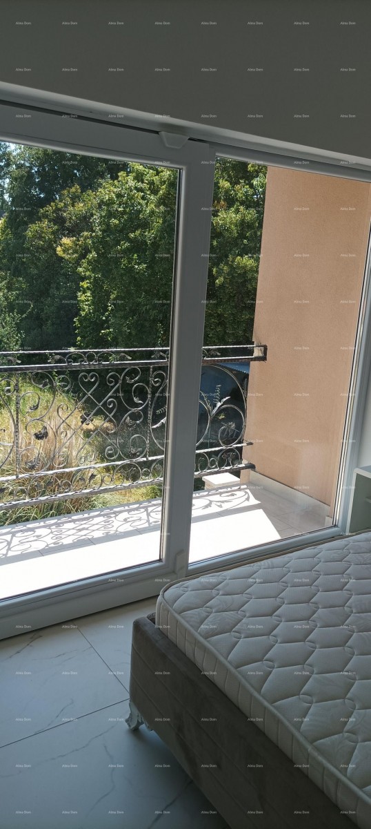 Новый многоквартирный дом недалеко от Ровиня 18