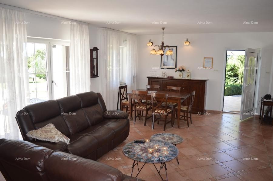 Prekrasna kuća sa bazenom! POREČ 9