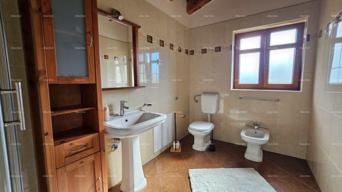 Spacious House with a Pool in Sveti Lovreč - Perfect Family Home 3