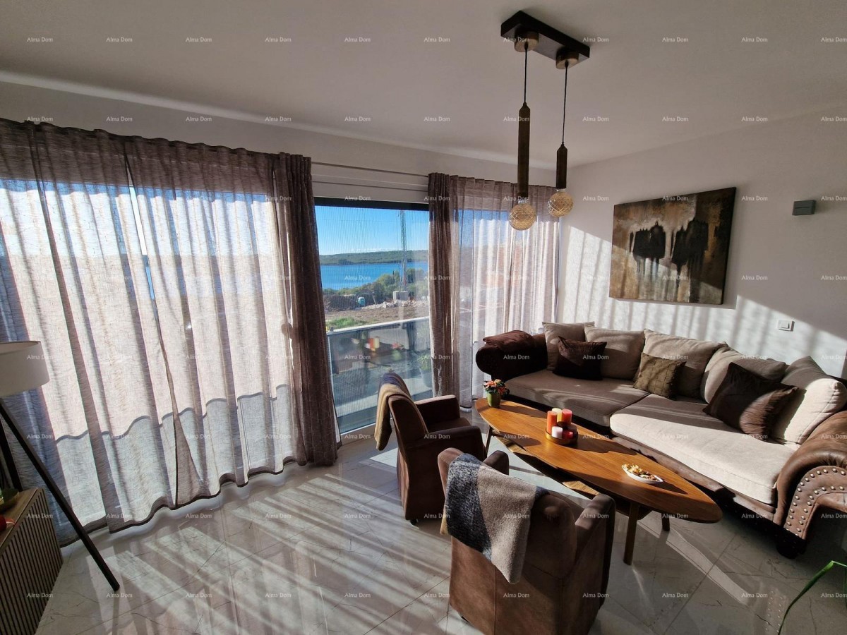 Prodaja luksuzne vile v Medulinu – 100 m od morja 27