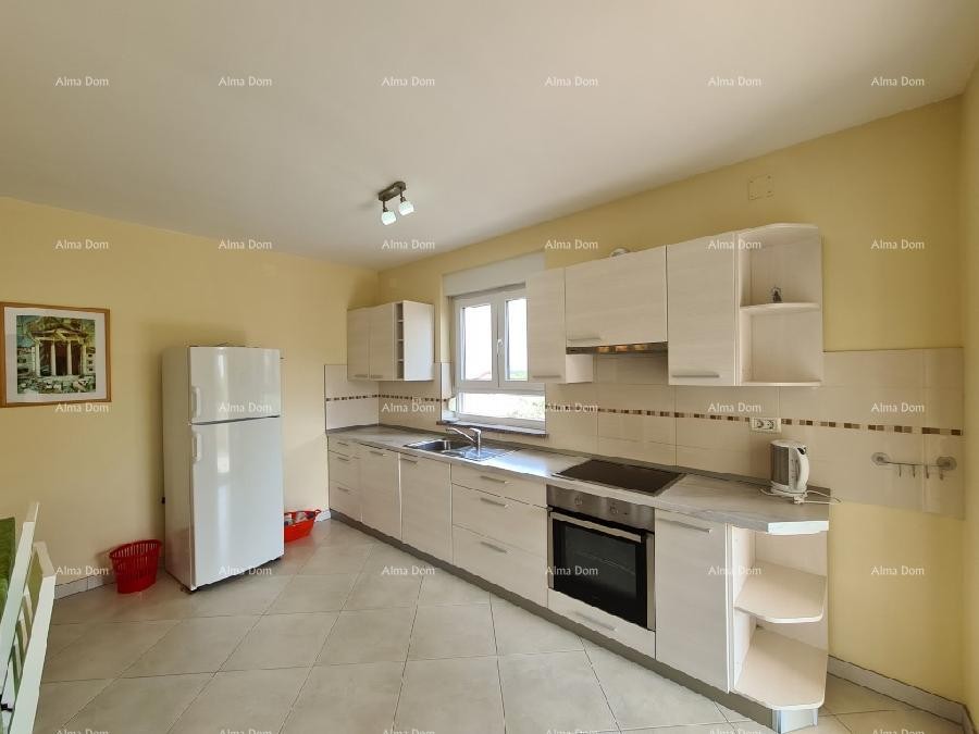 Лижнян продается один большой и один маленький дом. 18