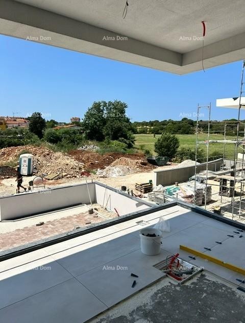 Продается квартира в небольшом доме с только четырьмя квартирами! 1