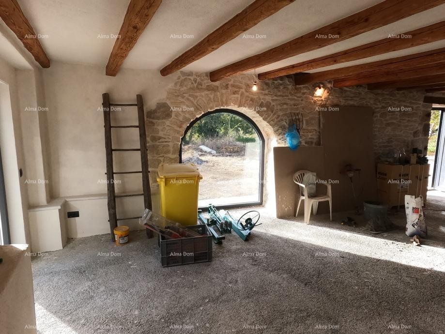 Samostojeca Kamena Kuća na Prodaju 8