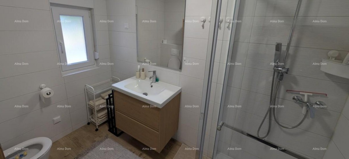 BRTONIGLA, ISTRIA – Moderno appartamento con 3 camere da letto, giardino e due posti auto 18