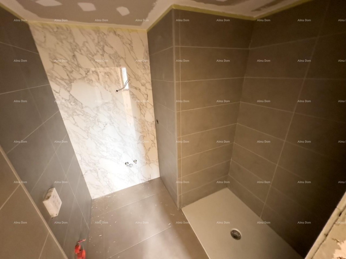 Красивая квартира в двухквартирном доме. ЛАБИН 25