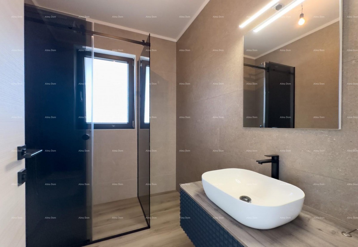 Vendiamo villa bifamiliare con piscina e garage 29