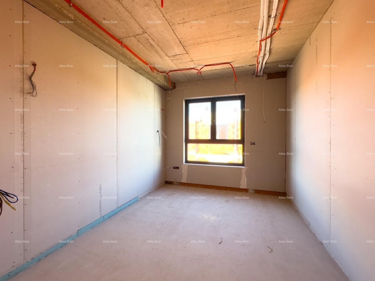 Prodajemo stan na drugom katu male zgrade!  Štinjan. 15