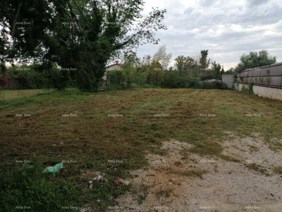 Марчана, Земельный участок с подсобным помещением, 2 км от моря 1