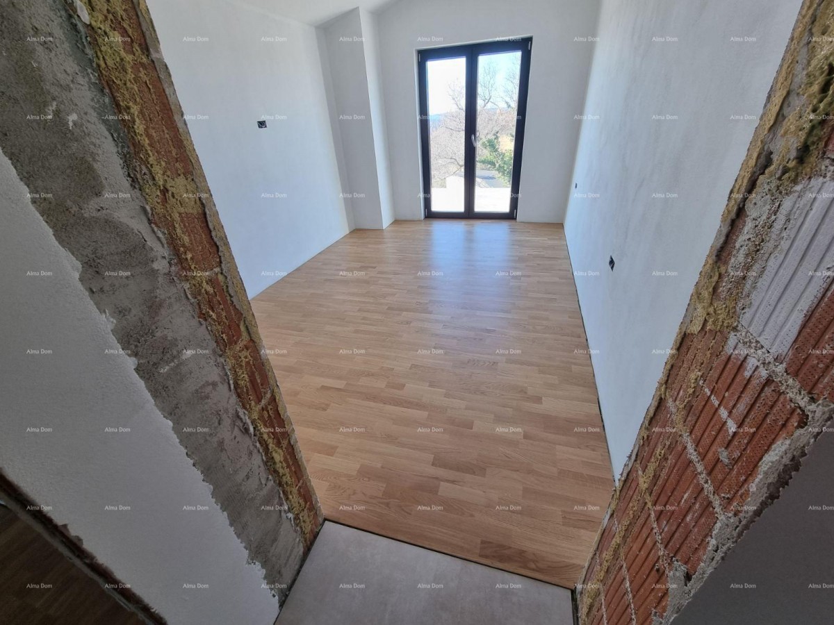 Prodaje se kuća s bazenom i pogledom na more – mirno selo Raša 6