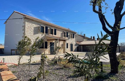 Ristrutturata casa istriana con piscina e giardino – posizione tranquilla, comune di Barban