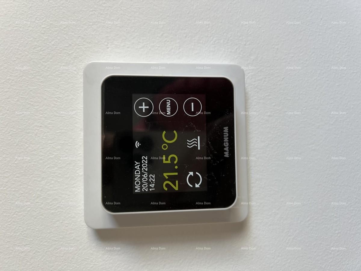 New  house with pool, modernly decorated. 7 km to the center of Porec. 11