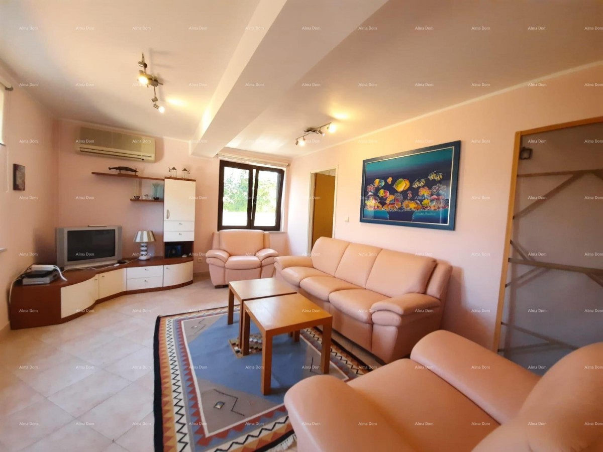 Prodaje se samostojeća kuća, 175 m2, Marčana 3