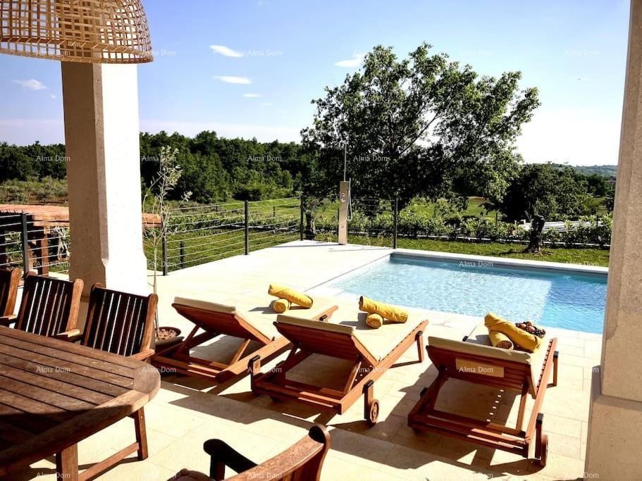 Prodamo lepo in moderno hišo, Poreč 3