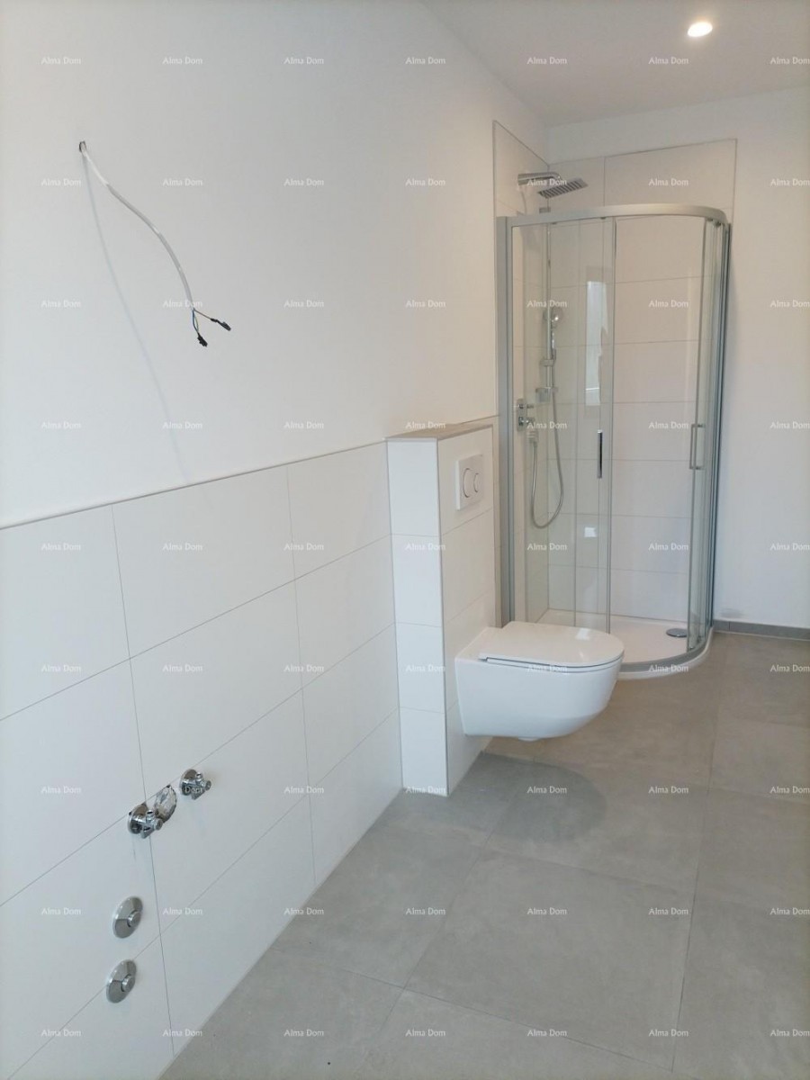 Moderní rekreační vila v uzavřeném komplexu s vilami na pobřeží moře. 29