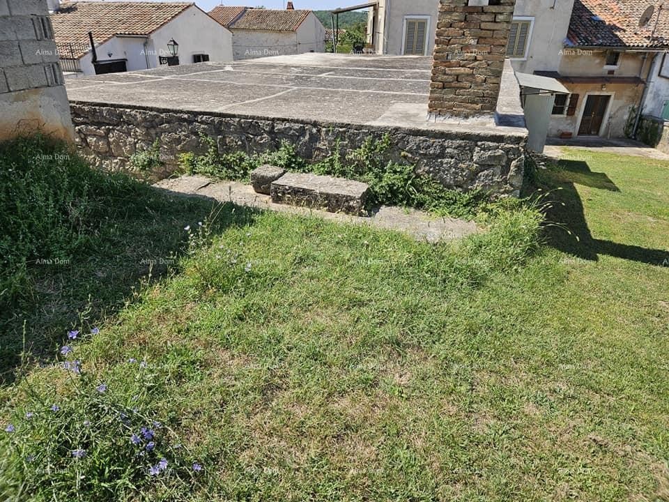 Prodaje se  kuća u izgradnji, 70 m2 blizu Vrsara 1