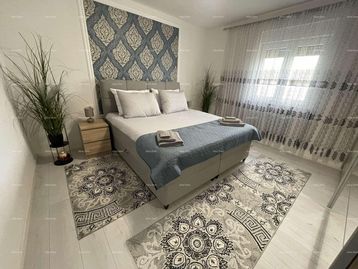 Prizemnica s velikim vrtom 12