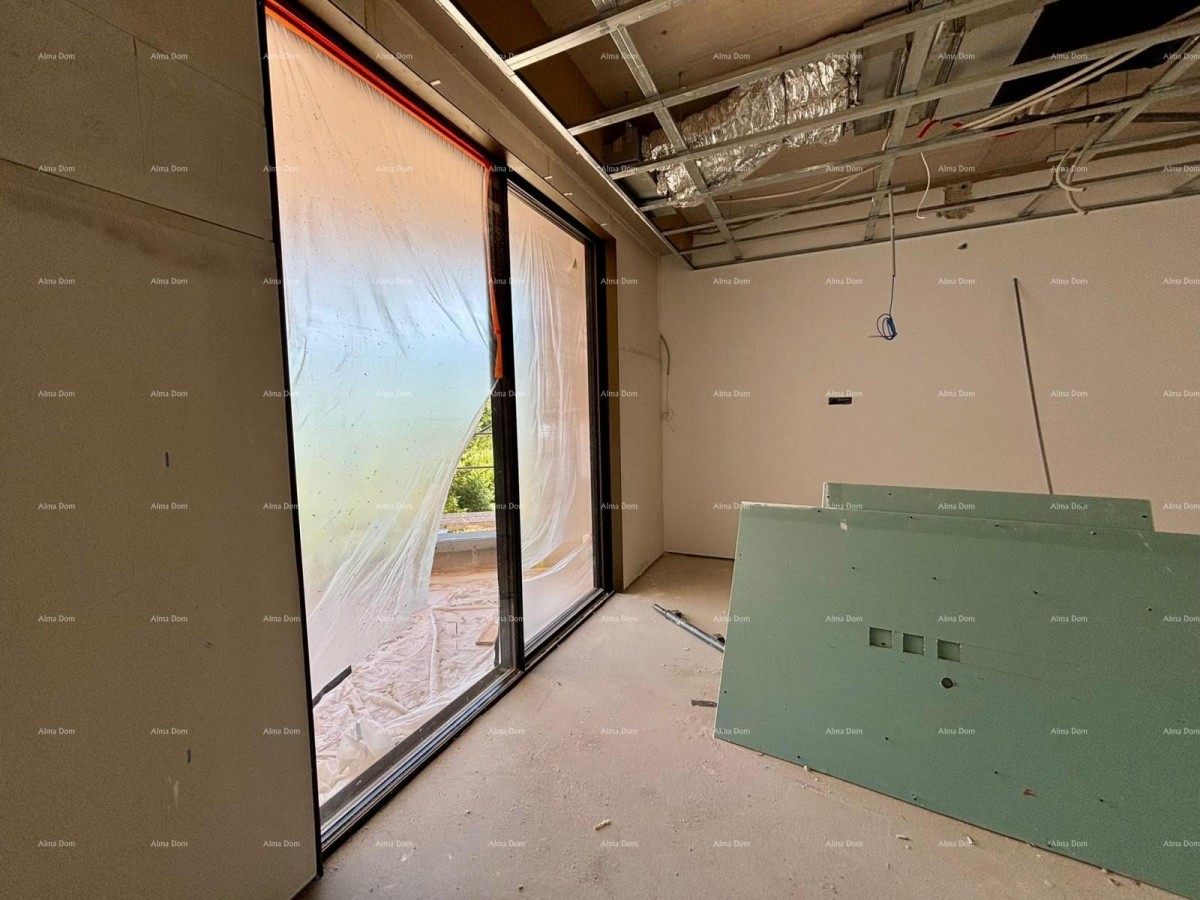 Prodaje se moderna vila u Rovinju 40