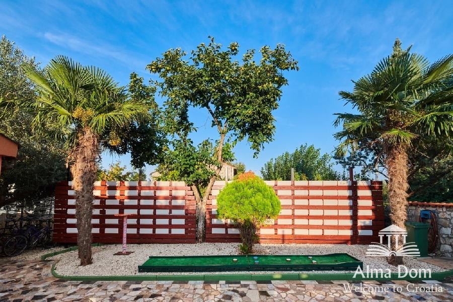 Hiša, blizu mesta Umag. 35