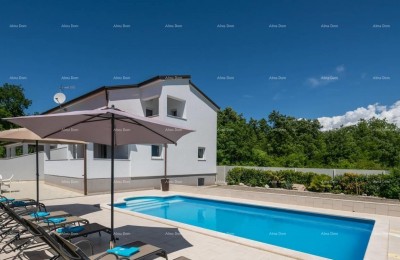 Vila dvojna s bazenom – okolica Poreč