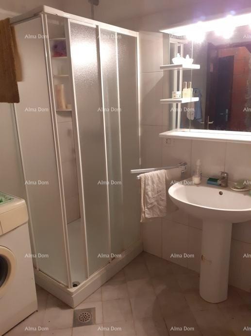 Prodaja kuće s dvije građevinske parcele – Tinjan 10