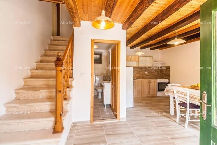 Продажа - Прекрасный, отремонтированный дом в центре Истрии, Марчана! 2