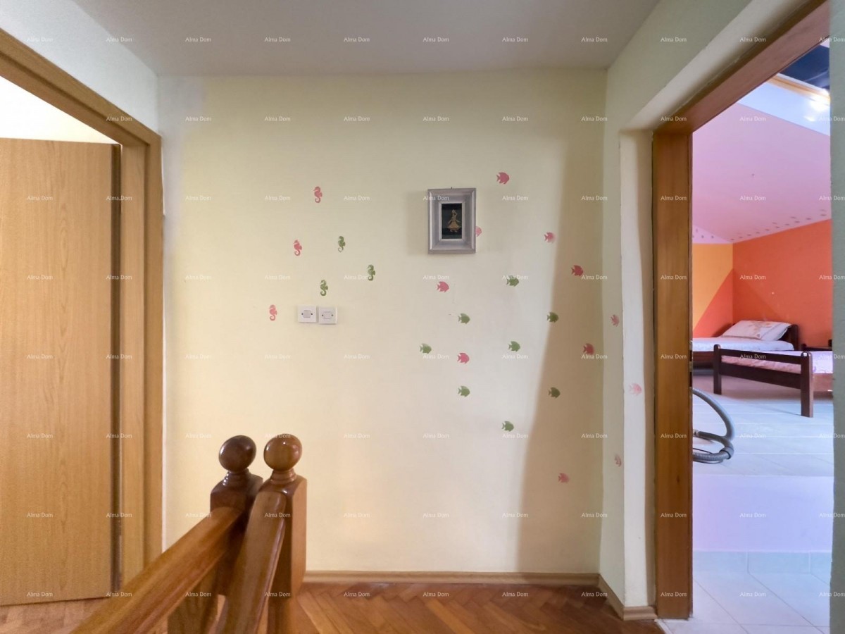 Prodajemo hišo v središču Ližnjana! 9