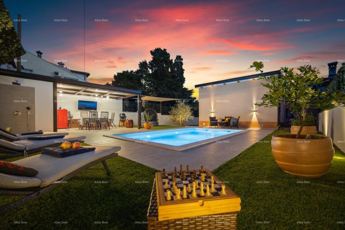 Продаем прекрасную виллу в Ровине. 2