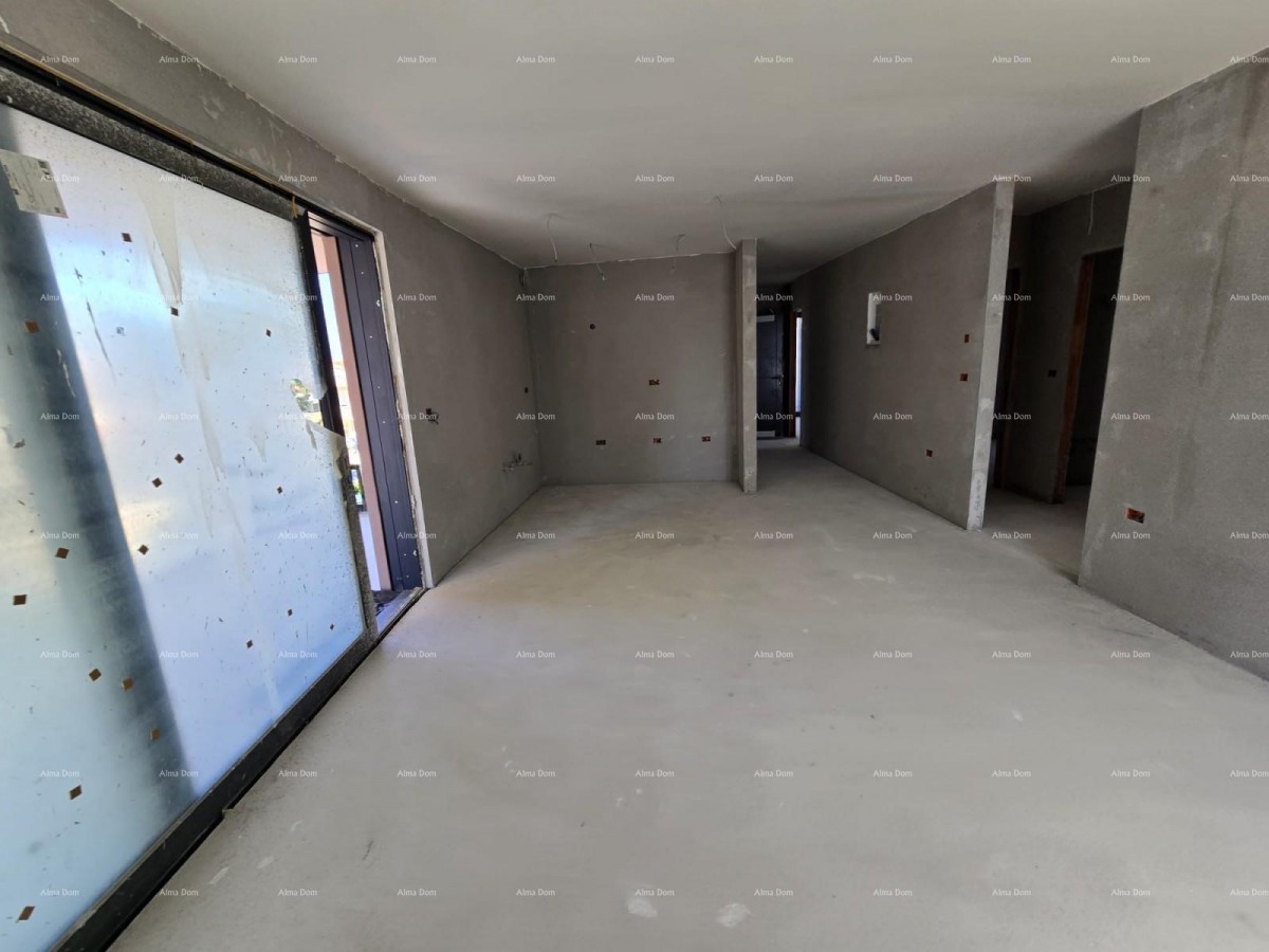 Prodaje se luksuzan stan u Medulinu,  strogi centar mjesta, par minuta lagane šetnje do rive i mora. 20