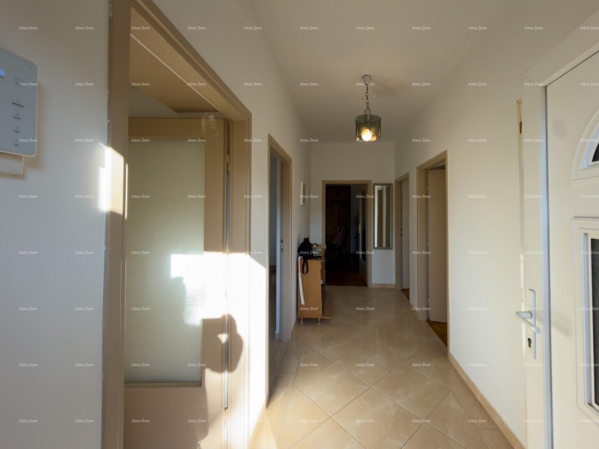 Pula – Casa con due unità abitative, a 50 m dal mare 14