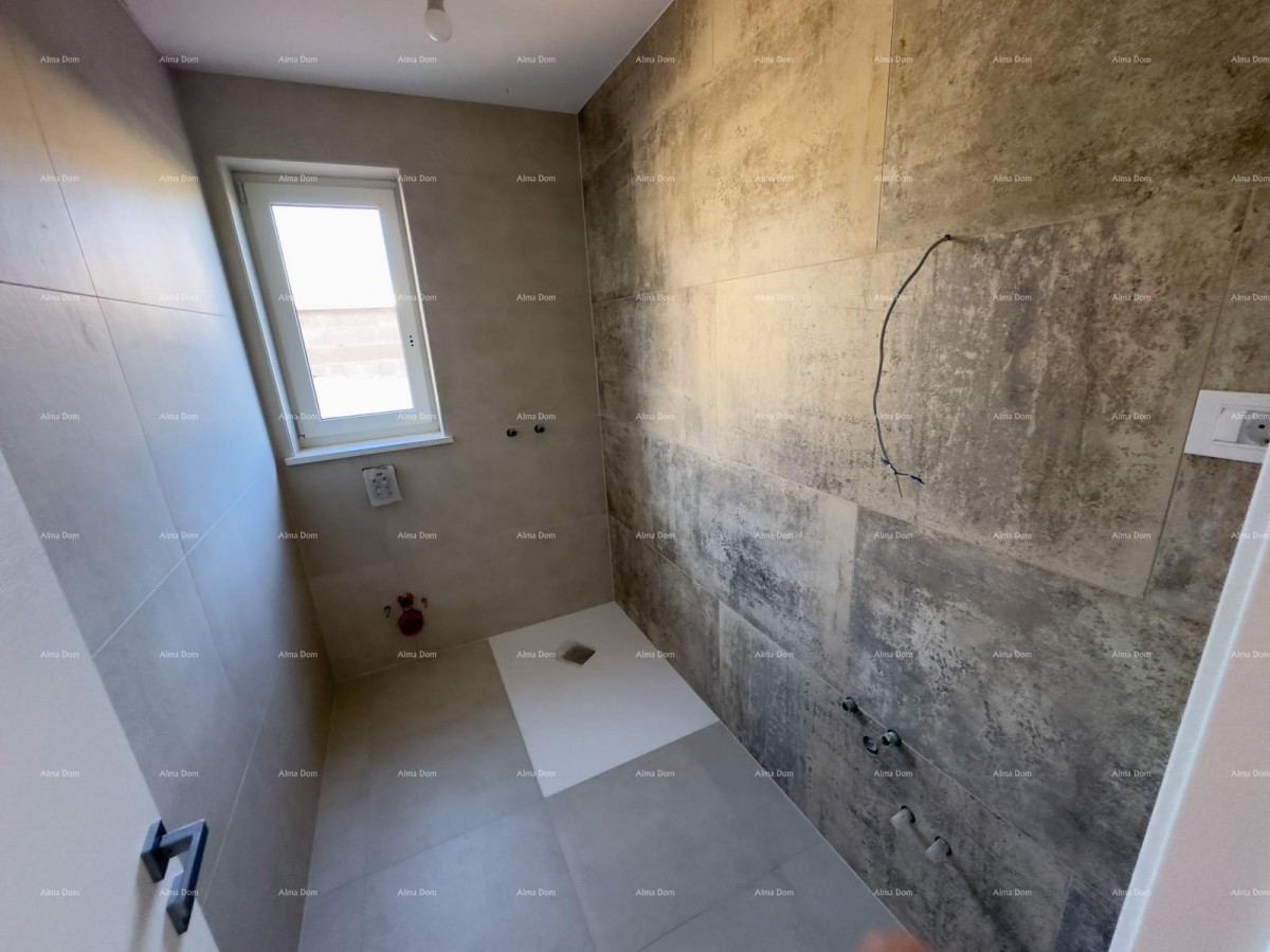 Prodajamo stanovanje z velikim vrtom v Barbanu. 14