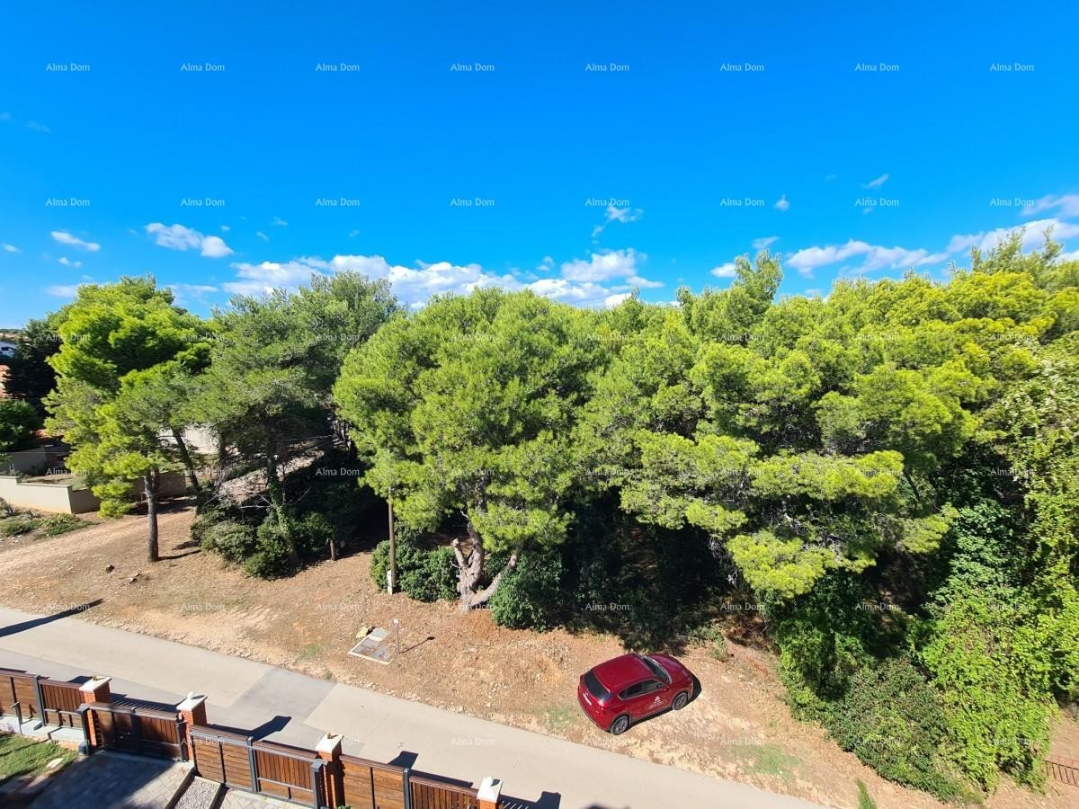 Trinadstropno stanovanje s strešno teraso! 100 metrov do morja. 38