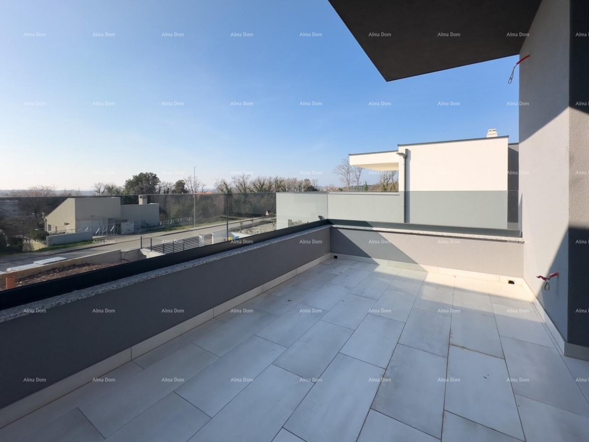 1 km do centra Medulina. Prodaja nove hiše s bazenom na odlični lokaciji, blizu morja! 13