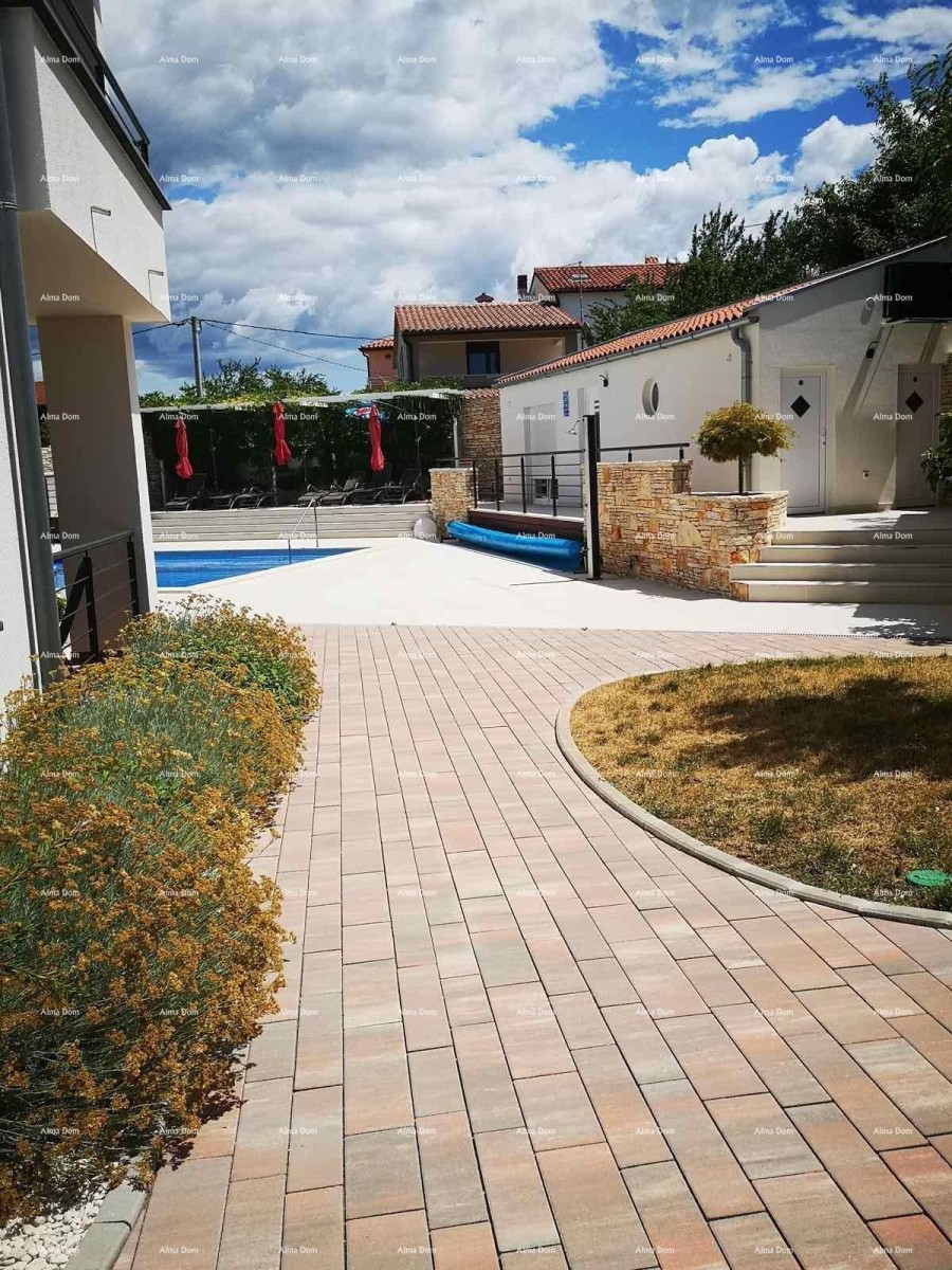 PEROJ – BEAUTIFULLY DECORATED APARTMENT WITH A SHARED POOL 4